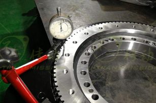 怎樣才能增加回轉(zhuǎn)支承的使用壽命？